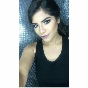 Meet your Posher, Daniela